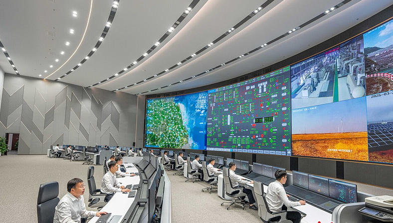 雄安新区入驻和在建疏解单位等干部职工信心满怀，一马当先、蹄疾步稳地干事创业